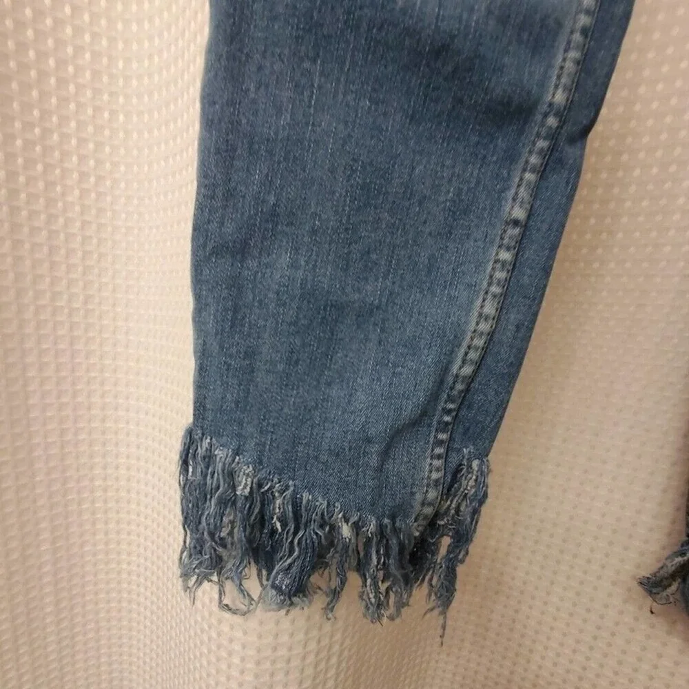 Free People light wash distressed diagonal raw‎ hem jeans size 30 new!!!